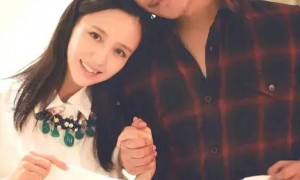 陈思诚卡零点为佟丽娅庆生！晒丫丫与儿子朵朵背影照好温馨