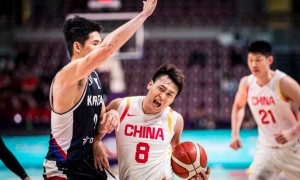 手感冰凉！胡明轩7投全失0得分 赵睿10中3得到9分